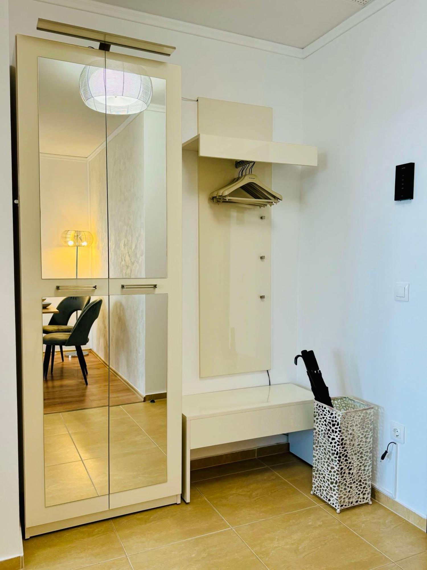 Joy City Stay Forest 84 Timişoara Exteriör bild